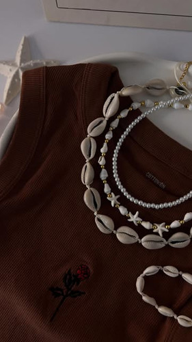 گردنبند صدفی با نخ